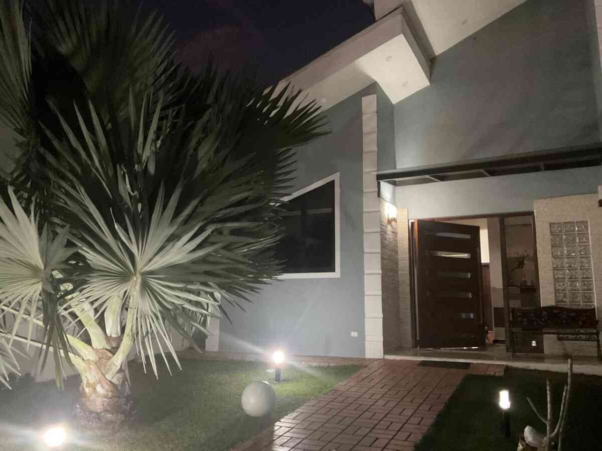 casa-venda-jacupiranga-sp-alto-padrao=5-dormitorios-piscina-churrasqueira-1150m2-area-total-compra-financia-area-gourmet-oportunidade