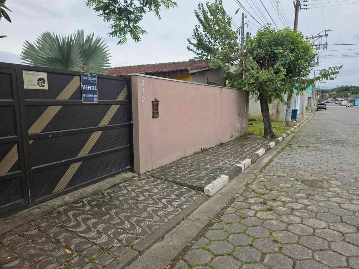 Casa-a-Venda-centro-pariquera-acu-terreno-amplo-418m2-area-total-comprar-financia-4-dormitorios-12