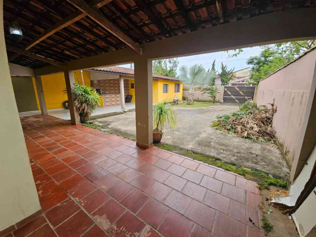 Casa-a-Venda-centro-pariquera-acu-terreno-amplo-418m2-area-total-comprar-financia-4-dormitorios-3