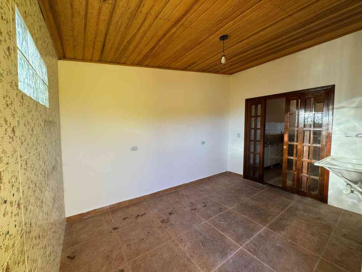 11-casa-a-venda-2-dormitorios-suite-garagem-pariquera-acu-sp-financia-minha-casa-minha-vida