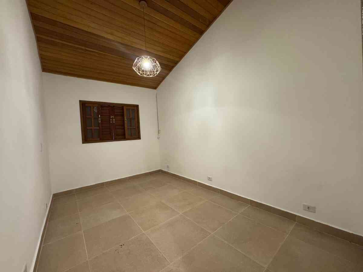 casa-a-venda-2-dormitorios-suite-garagem-pariquera-acu-sp-financia-minha-casa-minha-vida