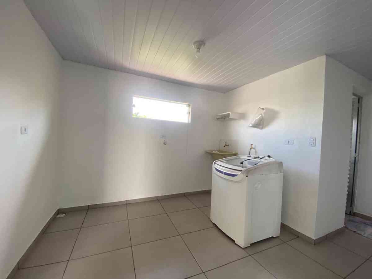 casa-a-venda-vila-roseli-pariquera-acu-4-dormitorios-sala-cozinha-garagem-financiamento-11