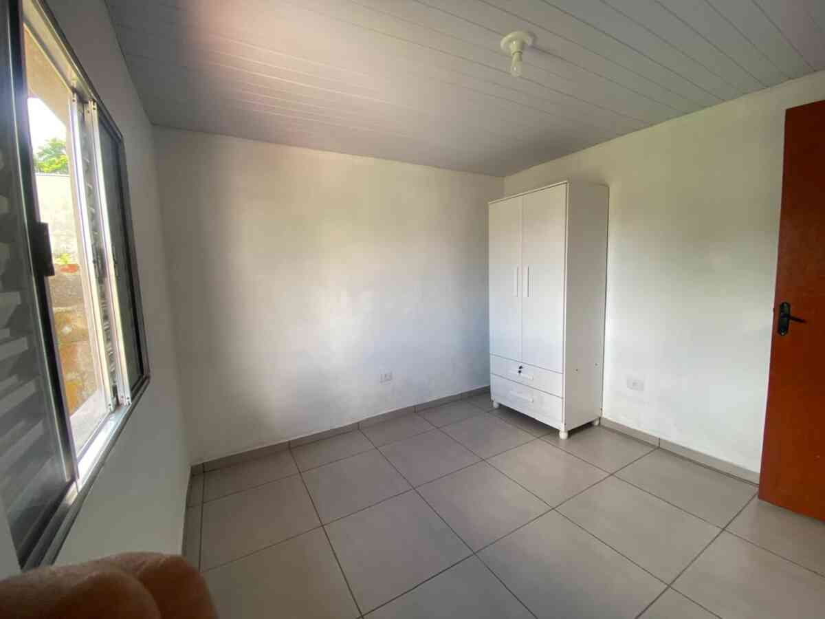 casa-a-venda-vila-roseli-pariquera-acu-4-dormitorios-sala-cozinha-garagem-financiamento-13