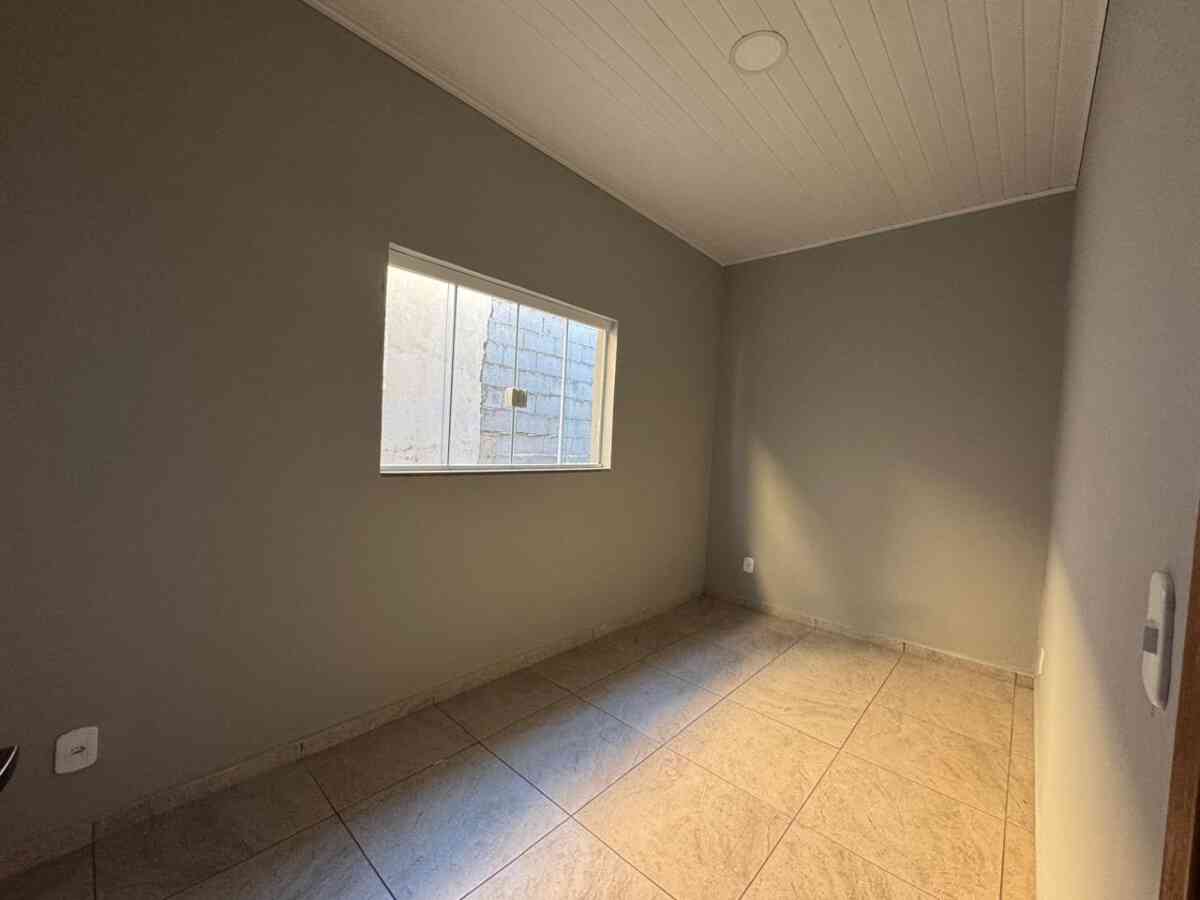 casa-2-dormitorios-garagem-murada-moderna-venda-compra-pariquera-acu-sp-150m2-area-total-1