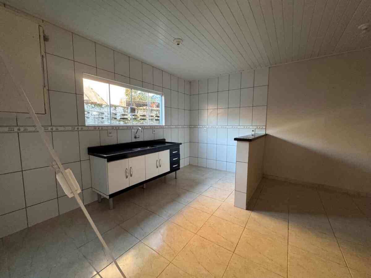casa-a-venda-vila-roseli-pariquera-acu-sp-2-dormitorios-mais-um-sobrado-com-2-dormitorios-3